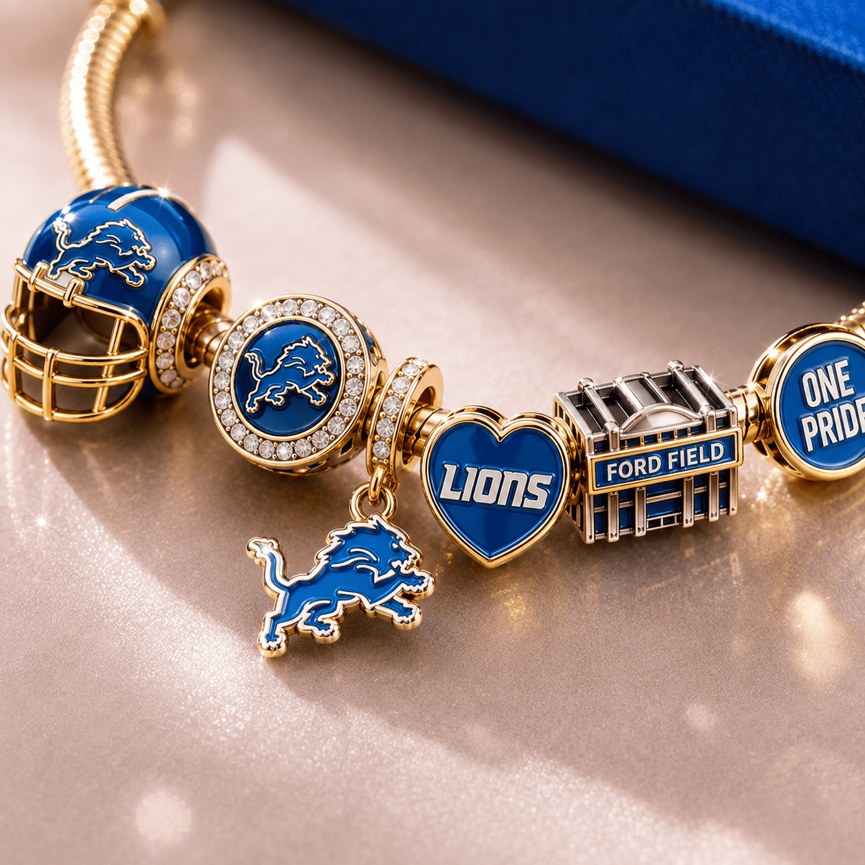 DTL Gold Charm Bracelet Set VTH