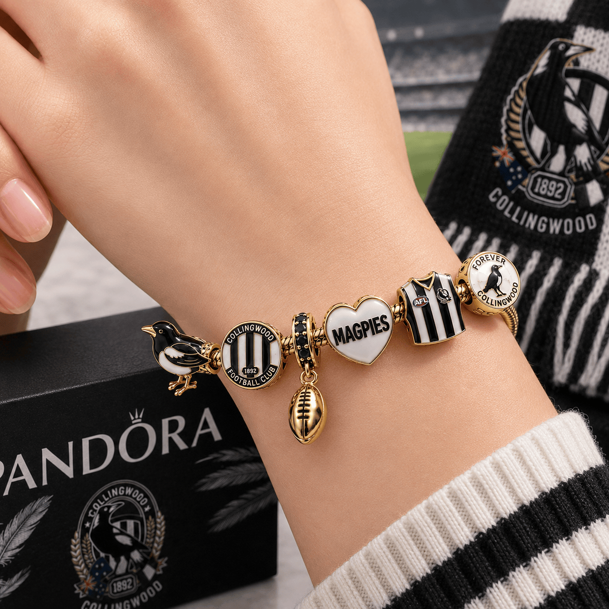 CMW Gold Charm Bracelet Set VTH