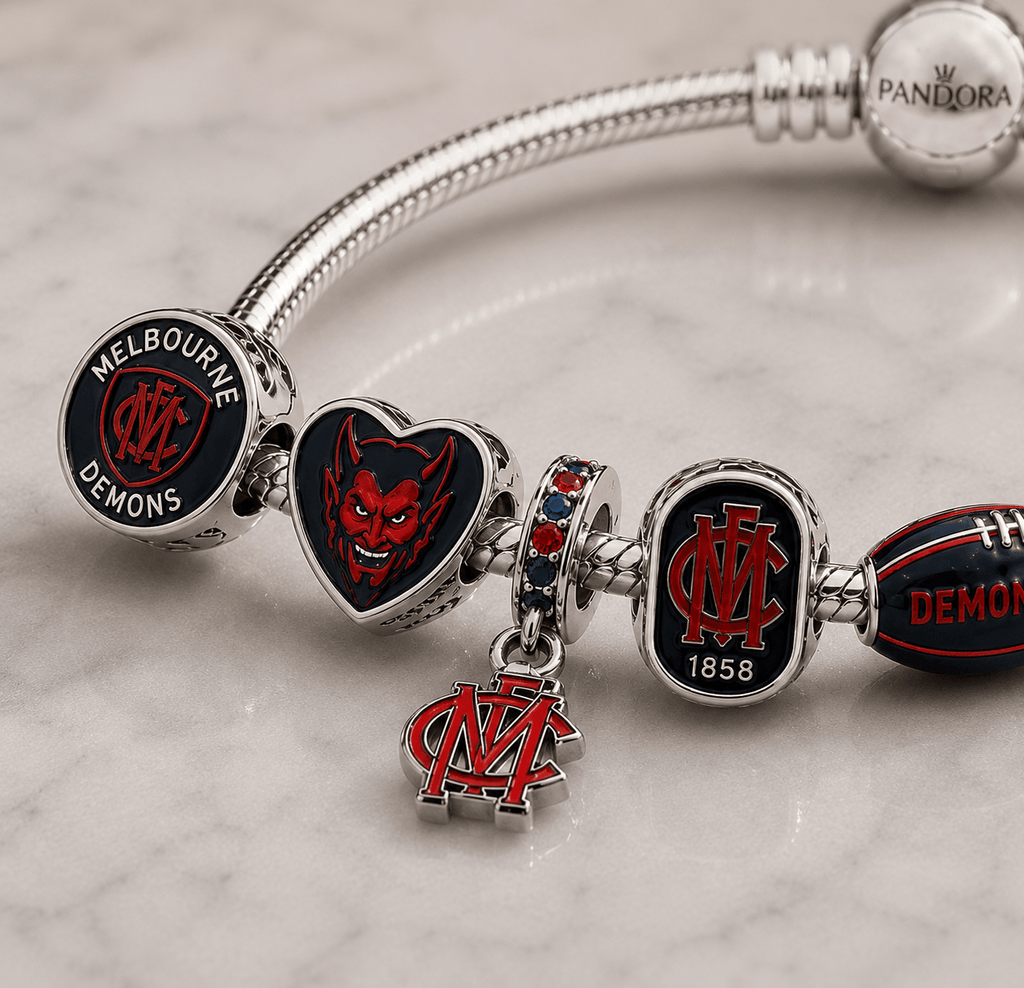 MBD Silver Charm Bracelet Set VTH