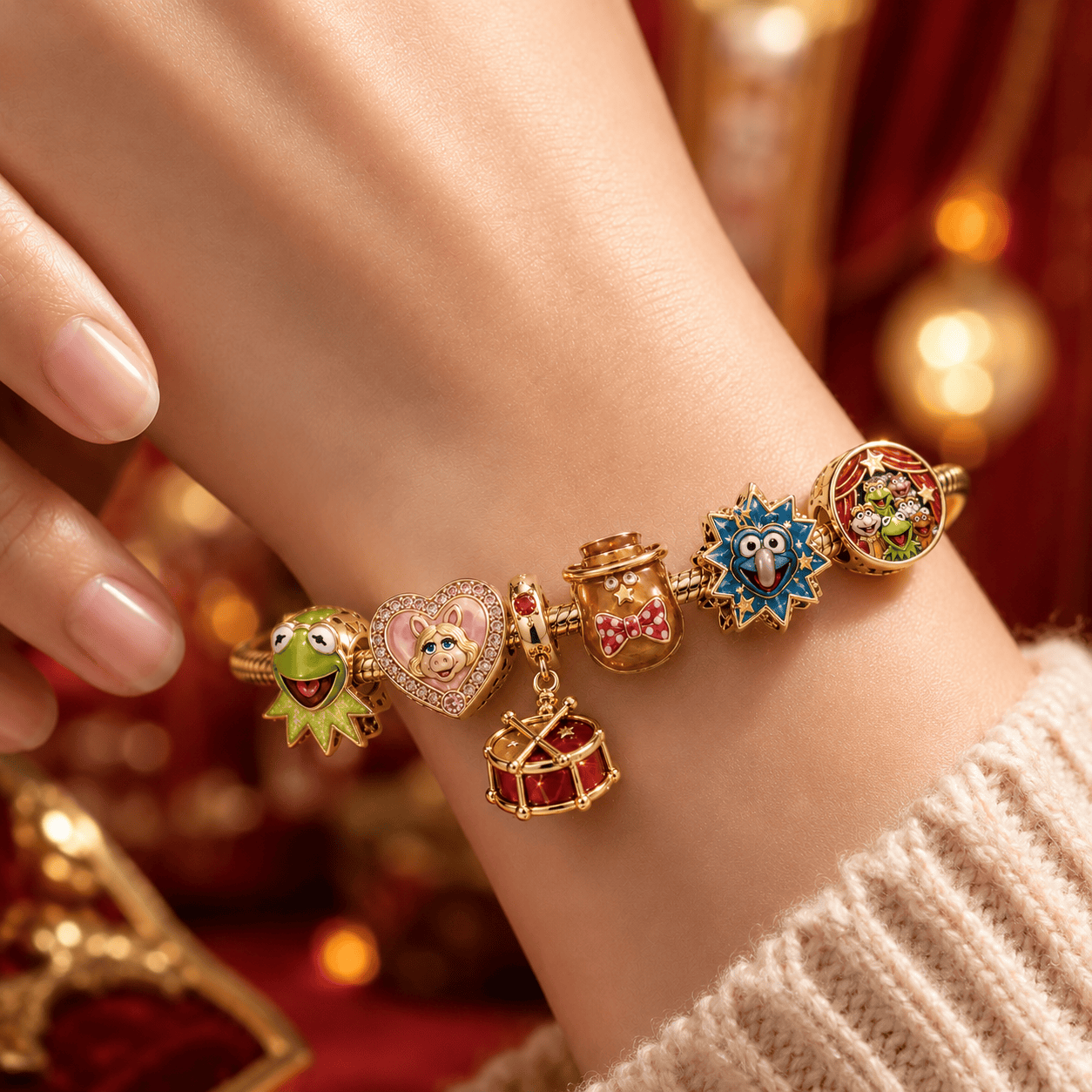 TMP Gold Charm Bracelet Set BMD