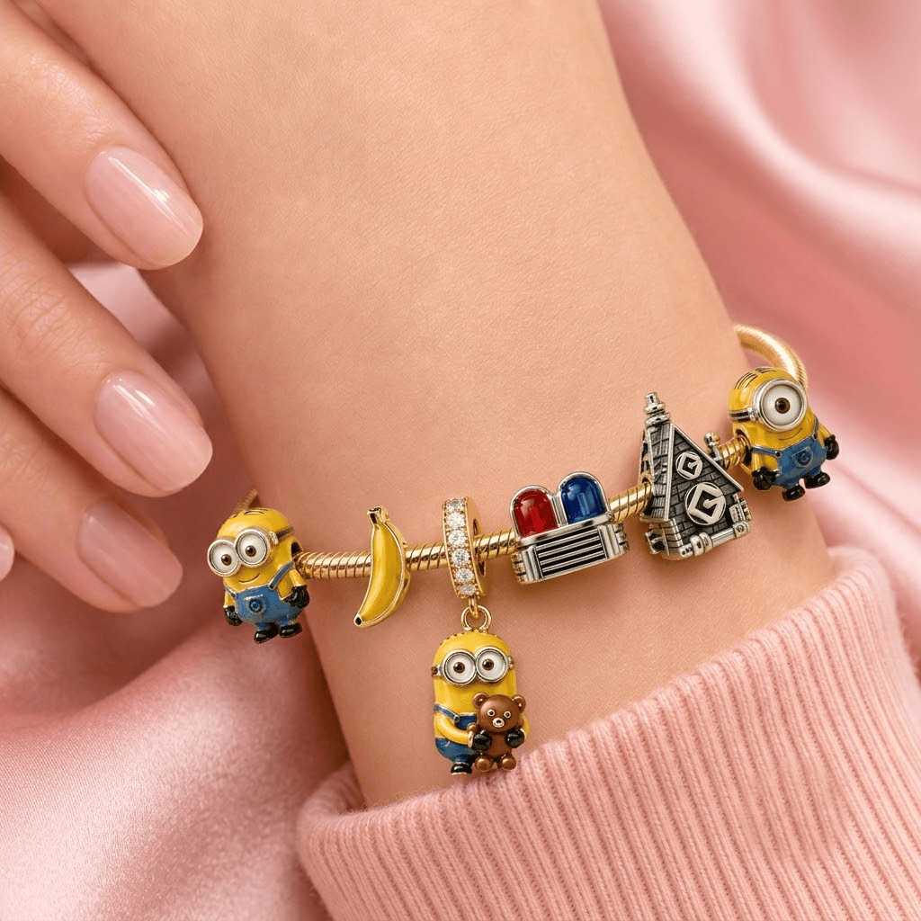 MNO Gold Charm Bracelet Set TMH