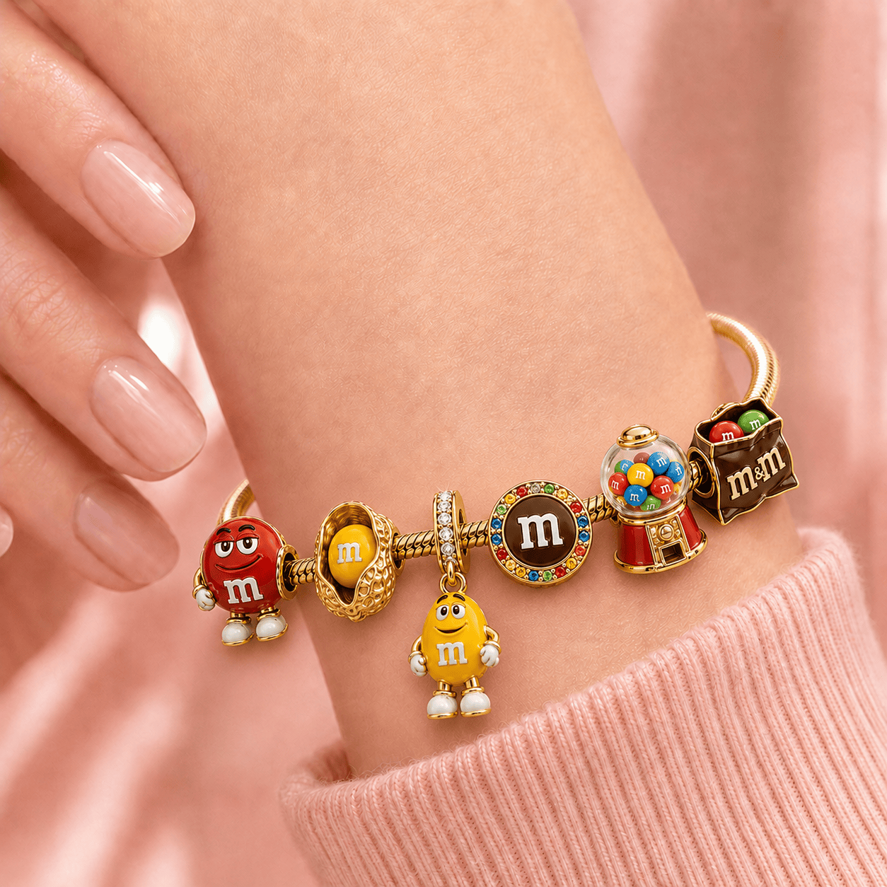 MM Gold Charm Bracelet Set TMH