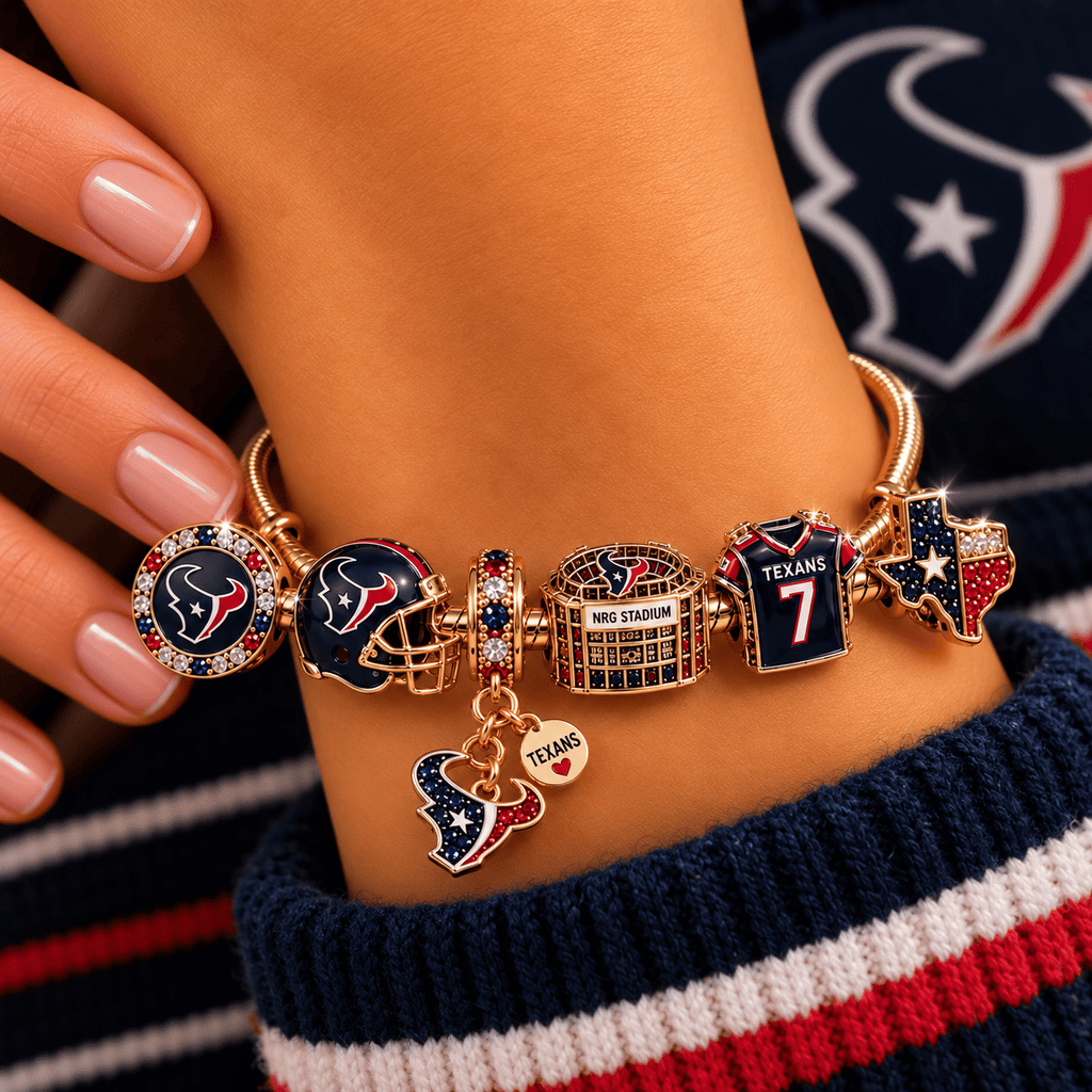 HTX Gold Charm Bracelet Set NHVH