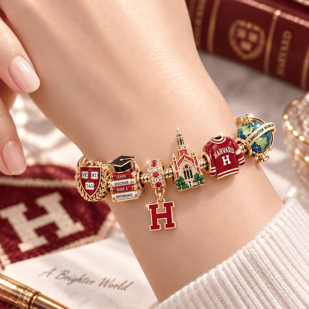 HVU Gold Charm Bracelet Set VTH