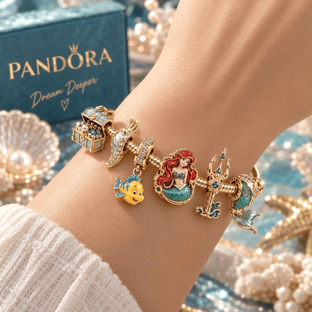 TLM Gold Charm Bracelet Set VTH