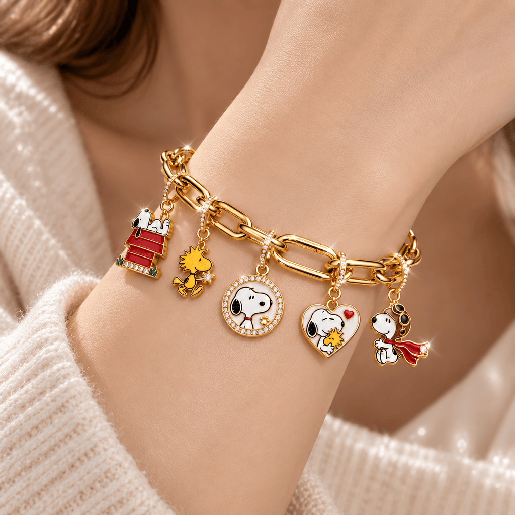 SNPY Gold Charm Bracelet Set BMD
