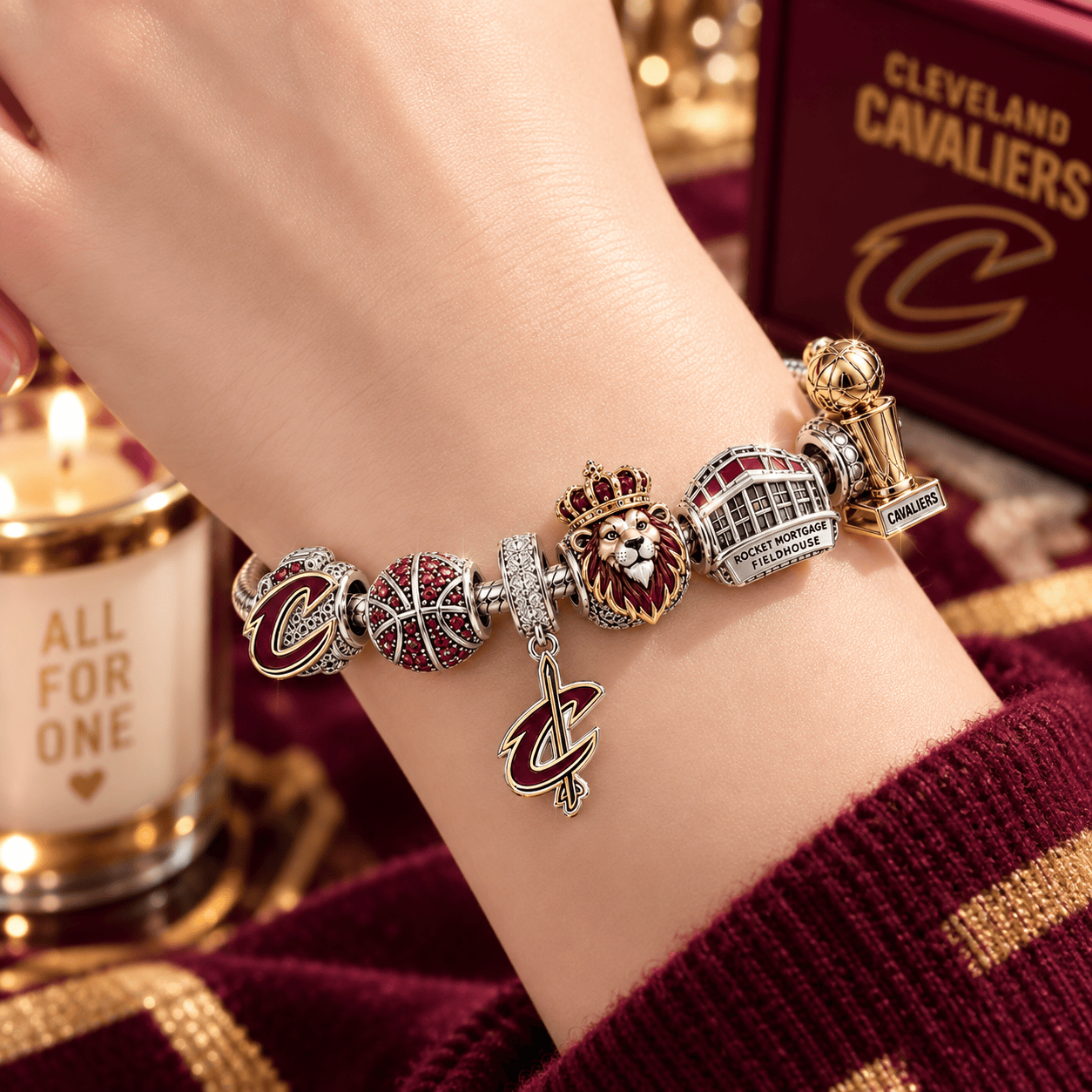 CVLR Sliver Charm Bracelet Set VTH