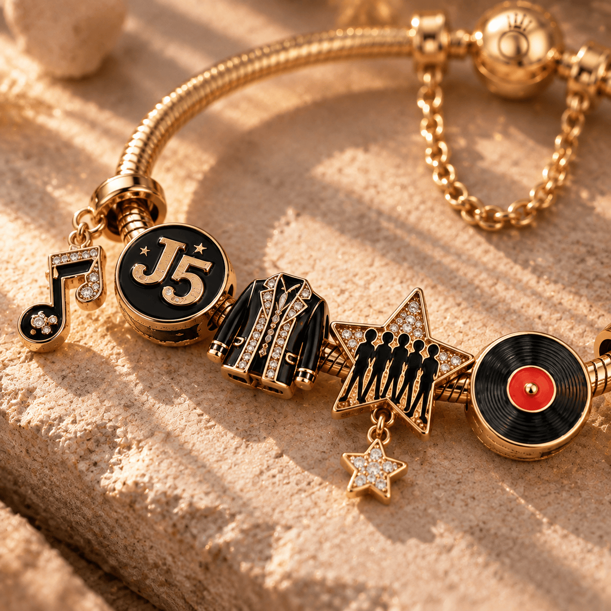 TJS5 Gold Charm Bracelet Set PTT