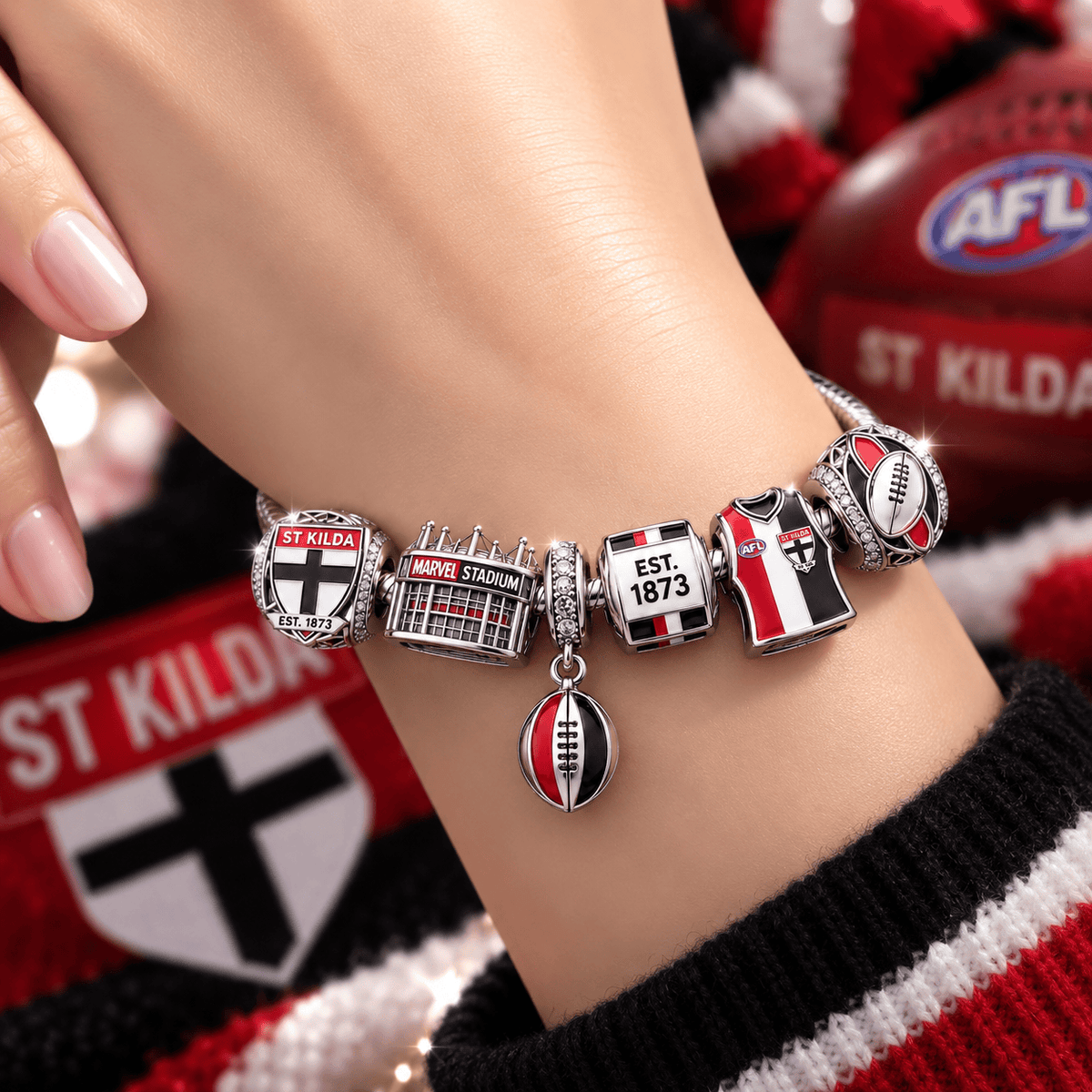 SKD Sliver Charm Bracelet Set VTH