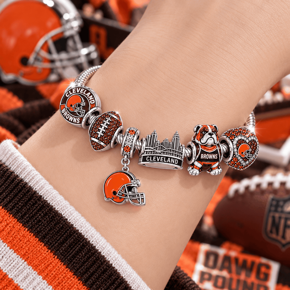 CLVB Silver Charm Bracelet Set VTH