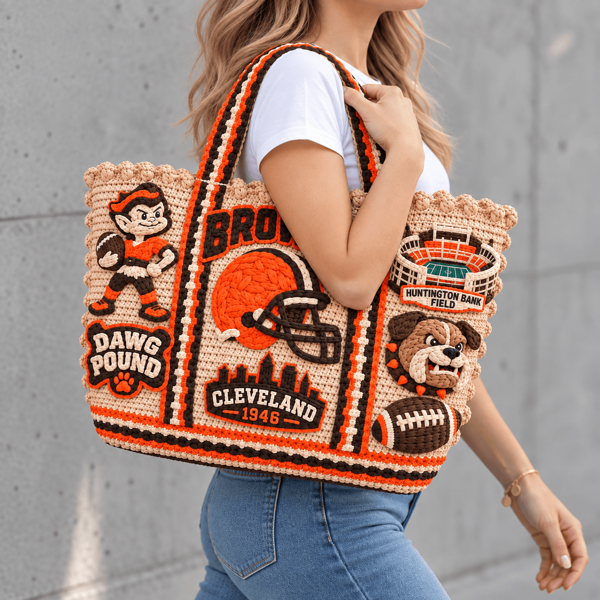 CLVB Straw-Style Embellished Tote Bag NTKO